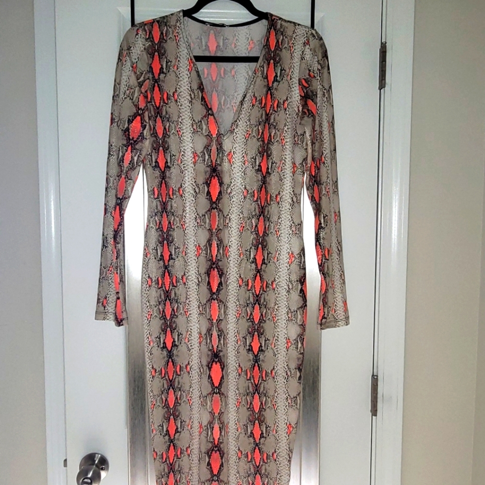 Fashion Nova NWT snake print midi bodycon dress
